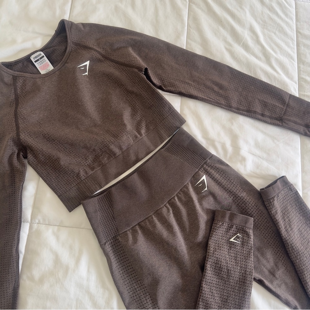 Gymshark Brown Workout Set — Seamless Long Sleeve Crop Top & High-Waist Leggings